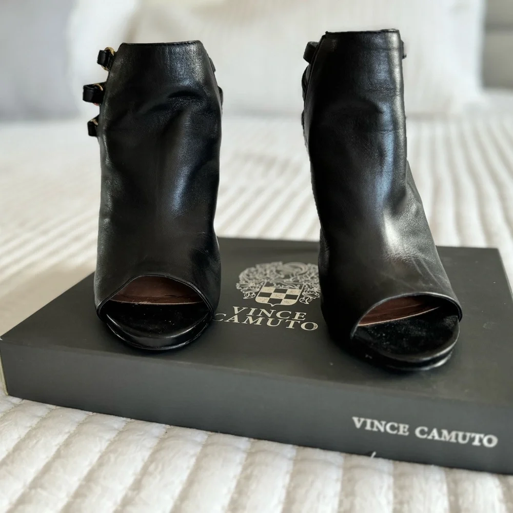 Vince Camutto black leather slingback high heels - Picture 7 of 8